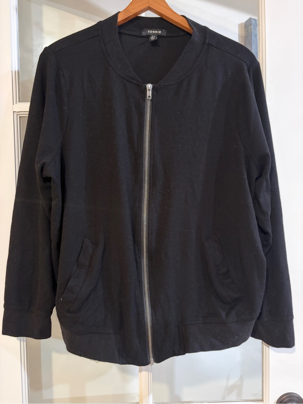 Torrid Black Bomber Jacket Zip Up Ribbed Collar Cuffs Pockets Lightweight 2X